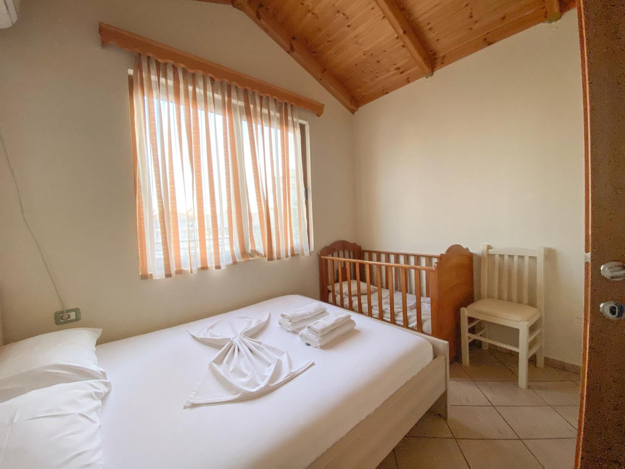 Summerland Saranda Екстер'єр фото